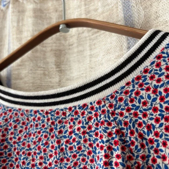 Floral Blouse with Boxy Fit and Ringer Tee Style Ribbing - Picture 3 of 4